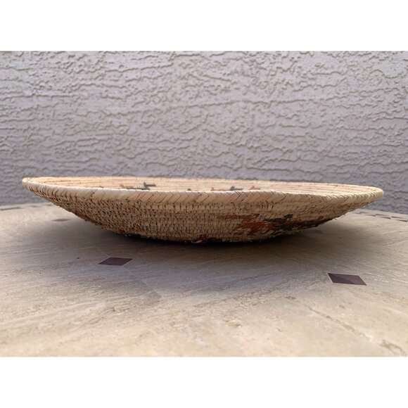 Large Native American Polychrome Basket Hand Woven Coiled Star Animals - Picture 2 of 5